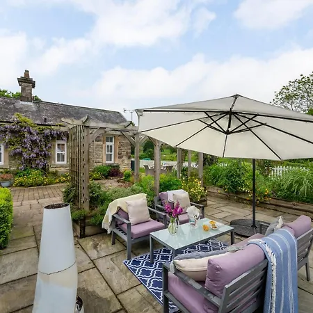 2 Bed In Leyburn 78575