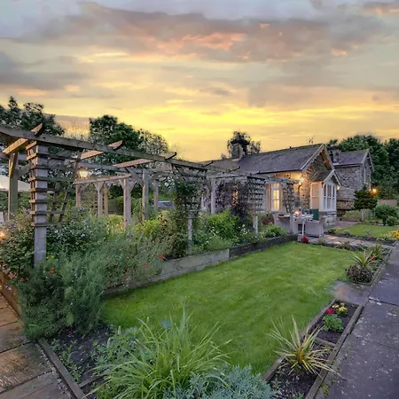 2 Bed In Leyburn 78575 Holiday home *