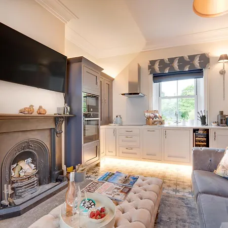 2 Bed In Station 78575 * Wensley