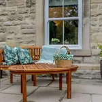 2 Bed In Leyburn Oc-78575 * Wensley