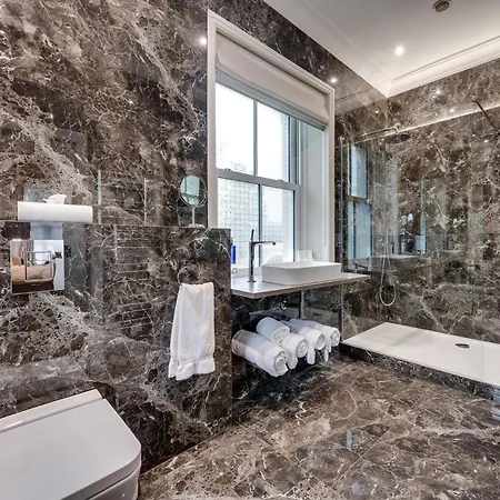 2 Bed In Station 78575